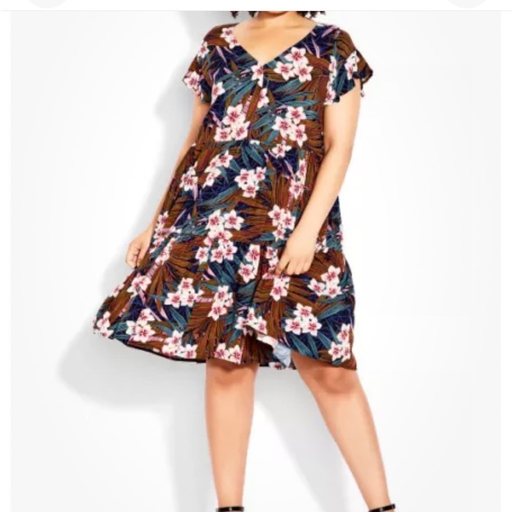 New Loralette Floral Dress Size 22/24 Tropical Flutter Sleeves V-Neck Vacation